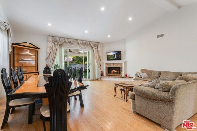Foto del edificio - 22616 Berdon St