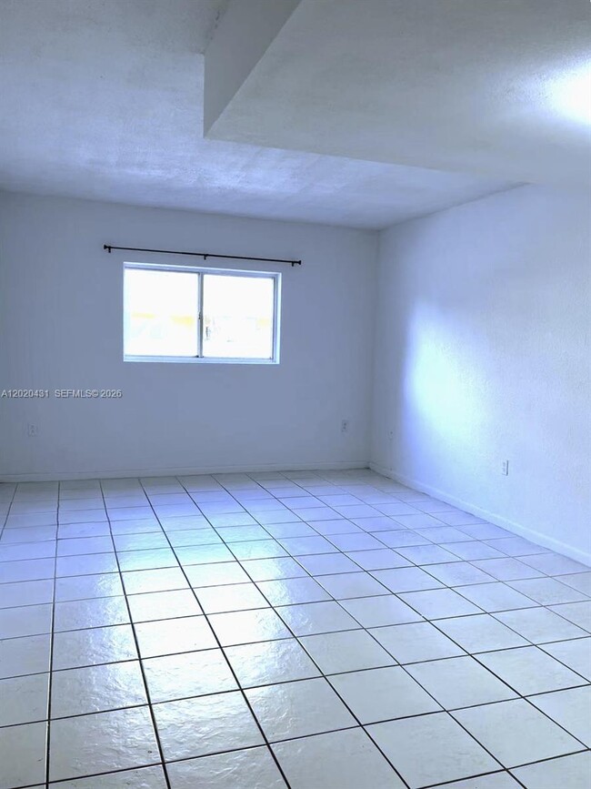 Building Photo - 8260 SW 149th Ct