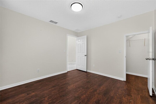 Building Photo - 2260 Pickford Cir