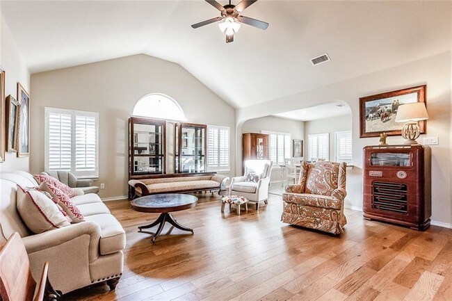 Foto del edificio - 4725 Kendrick Peak Way