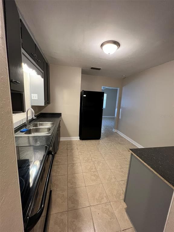 Building Photo - 823 Golden Rule Ct S