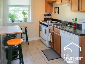 Building Photo - 4857 N Paulina St