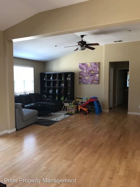 Building Photo - 2 br, 2 bath House - 1136 GODDARD ST