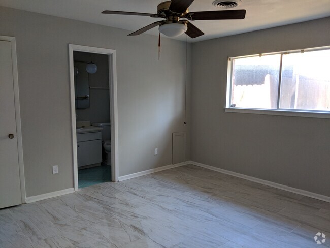 Building Photo - 5478 Birdwood Rd