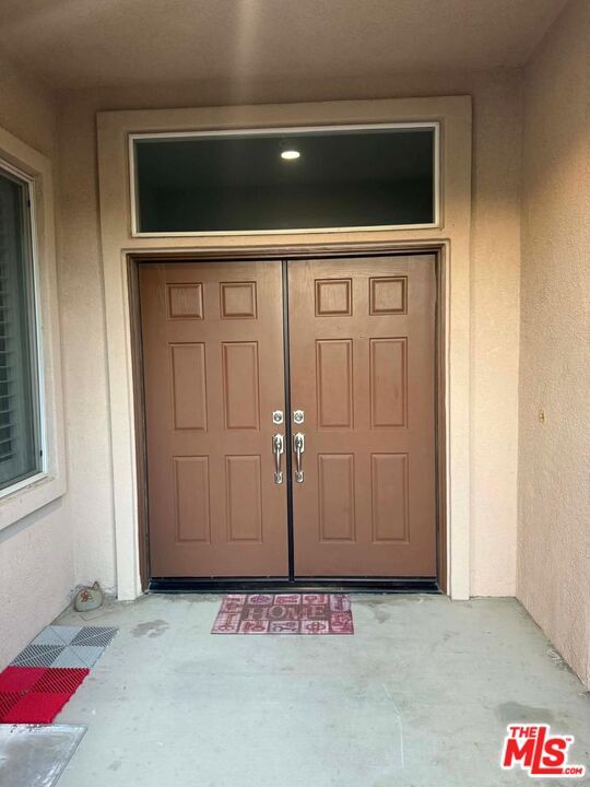 Foto del edificio - 40808 Eastwood Ln