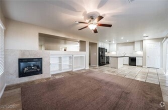 Building Photo - 736 Anacapri St