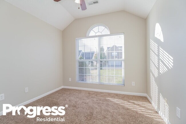 Building Photo - 3460 Hamberton Cir