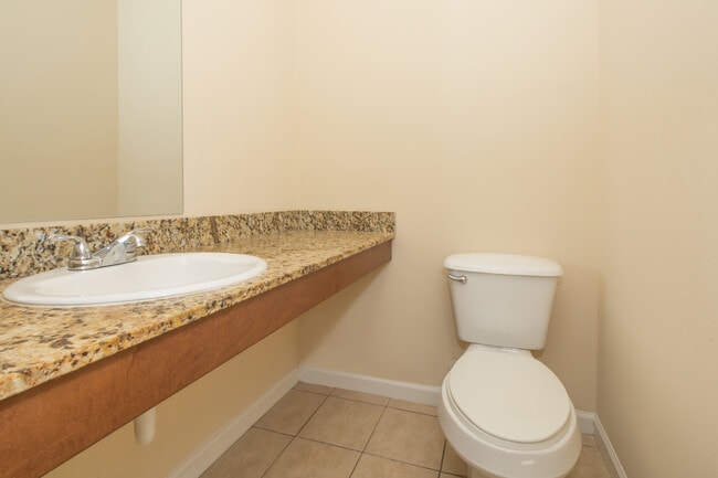 Building Photo - Coastal Breeze Villas