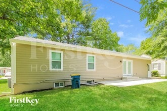 Building Photo - 429 Wilshire Blvd