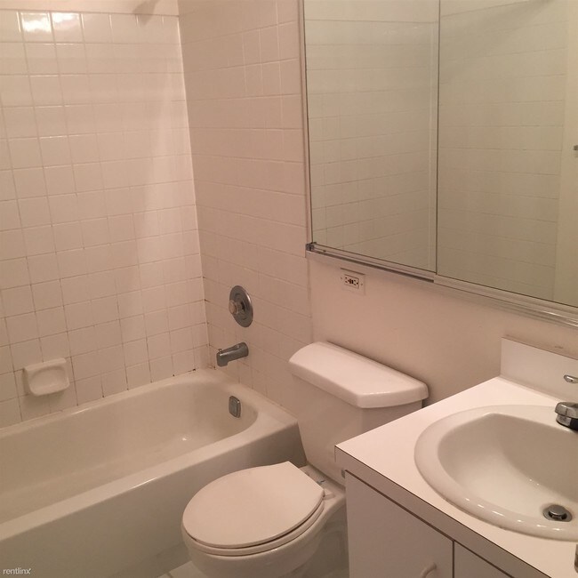 Foto del edificio - 6418 99th St