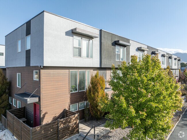 Foto del edificio - S-Line Townhomes