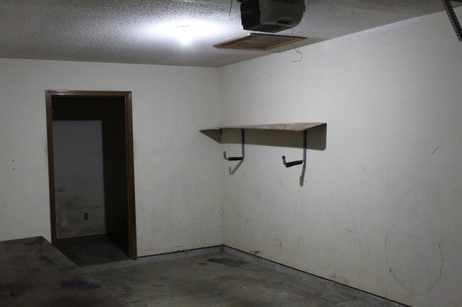 Foto del edificio - 3-bedroom house close to tech!