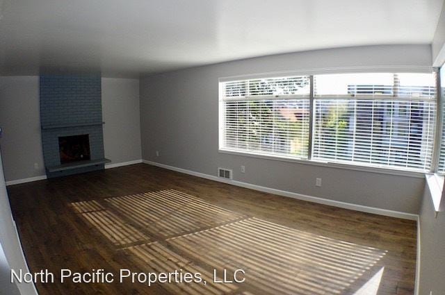 2 br, 1 bath House - 3019 21st Ave W photo'