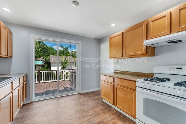 Building Photo - 1703 Glenwood Ave