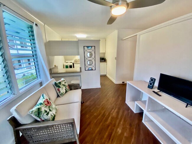 Building Photo - 2529 Pali Hwy