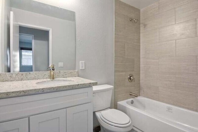 Foto del edificio - 6318 Caminito Andreta