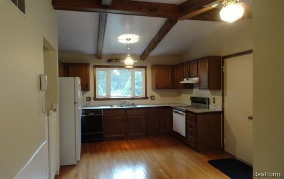 Foto del edificio - 3211 McCluskey