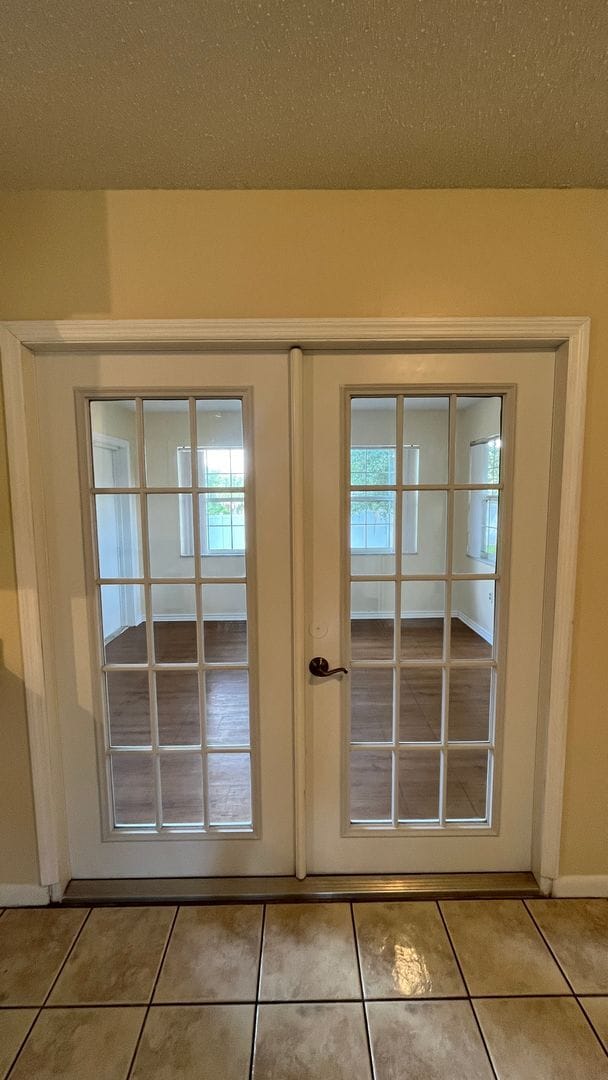 Building Photo - 2b/2bath in Silver Springs Shores