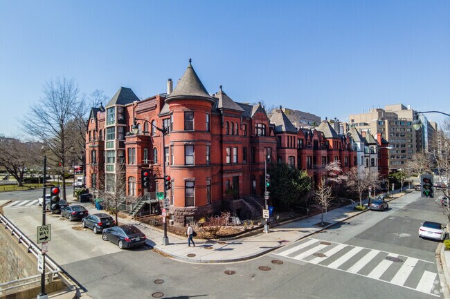 Foto del edificio - 2205 K Street Apartments