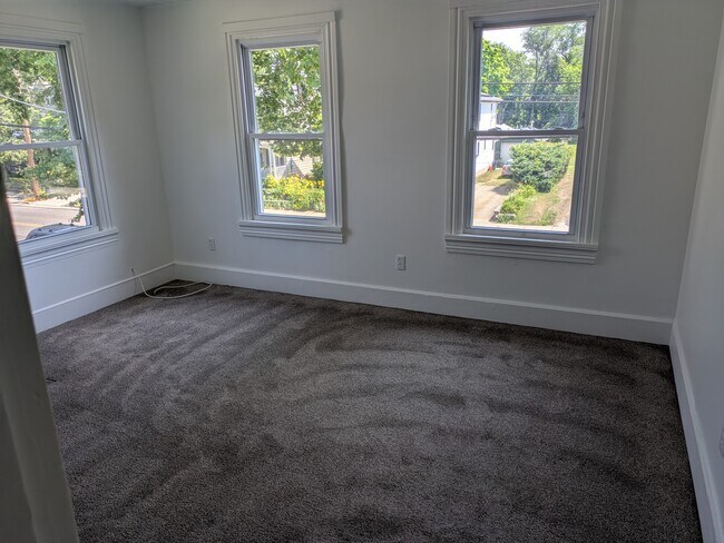 dormitorio principal - 162 S Main St