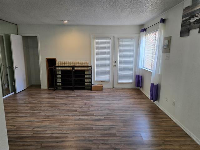 Foto del edificio - 9835 Walnut St