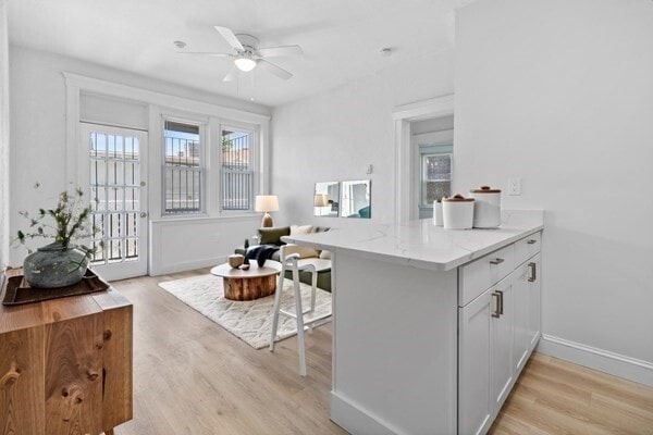 Foto principal - 8 Kenwood St