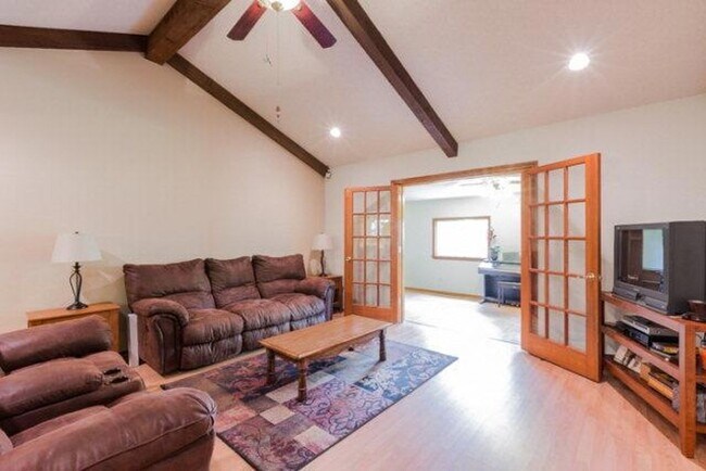 Foto del edificio - Cute & Convenient Home in Mission!