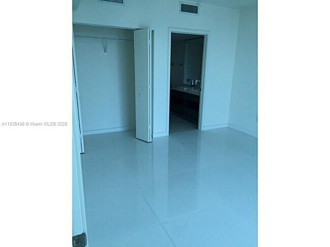 Building Photo - 1100 S Miami Ave
