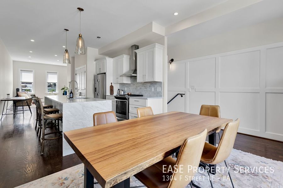 Primary Photo - 1304 F St NE