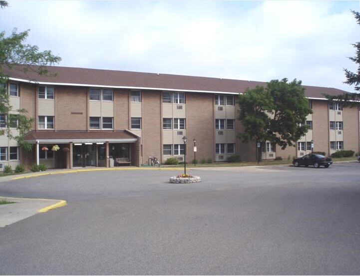 Rhine Haus Apartments in Rhinelander, WI
