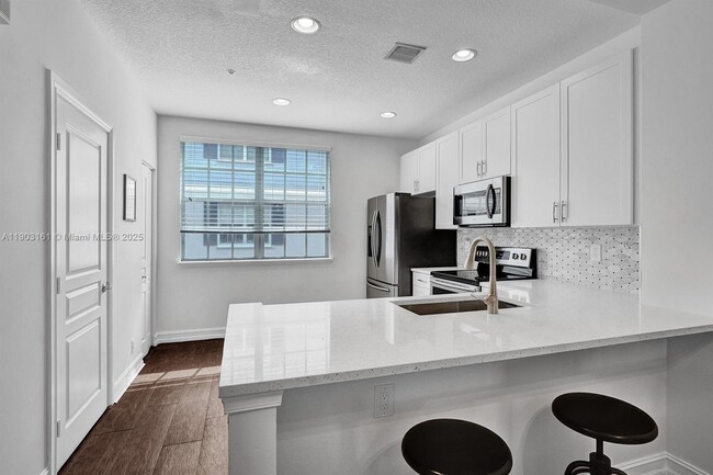 Foto del edificio - 446 NE 2nd Ave