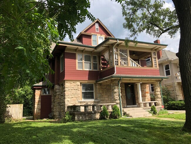 House front - 4051 Warwick Blvd