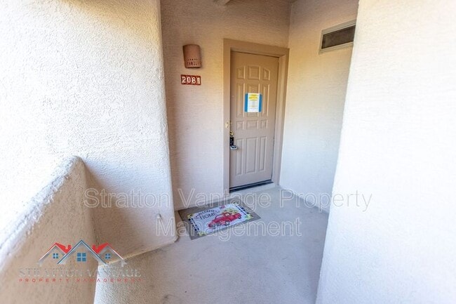 Building Photo - 1351 N Pleasant Dr