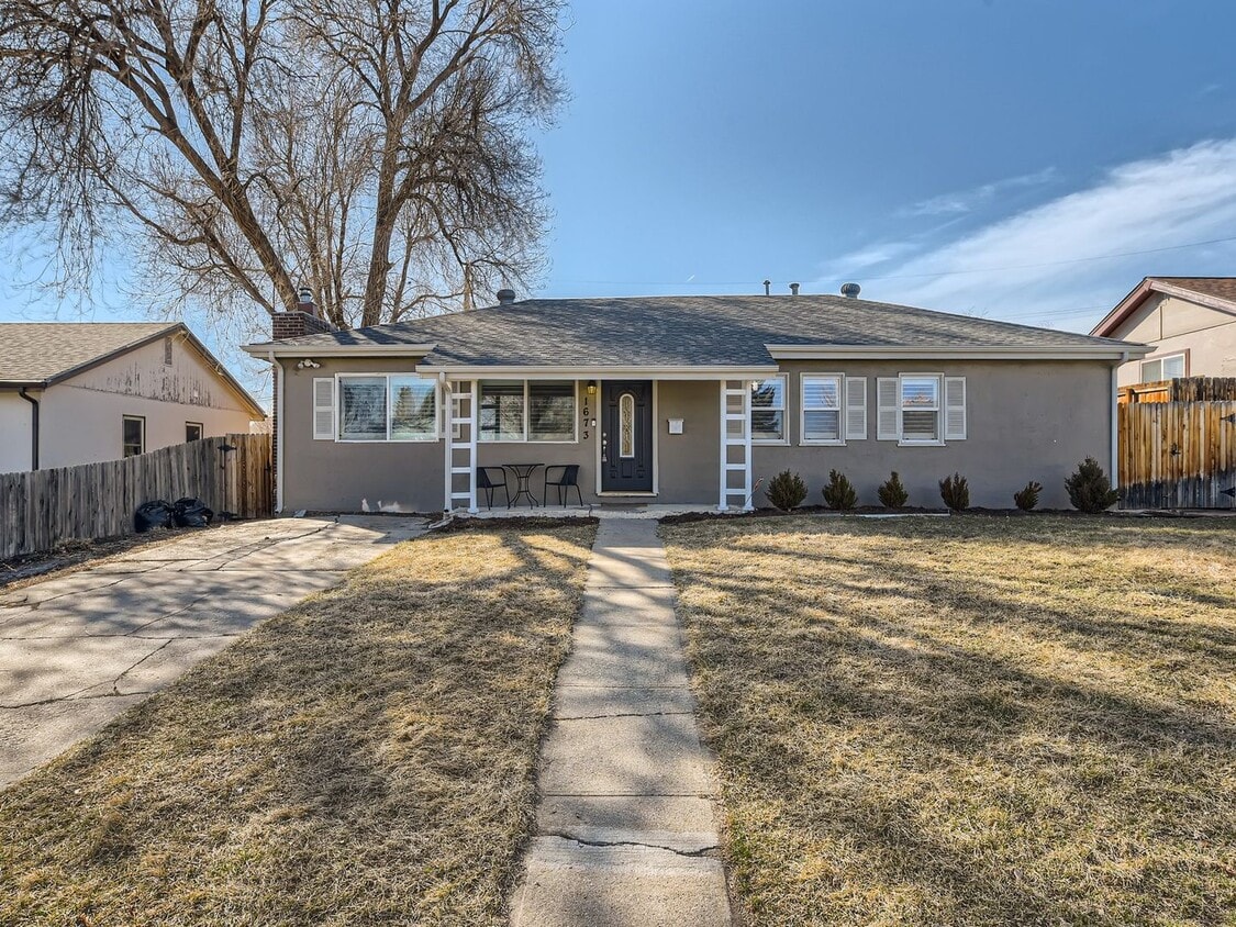 Photo - 1673 S Michigan Way