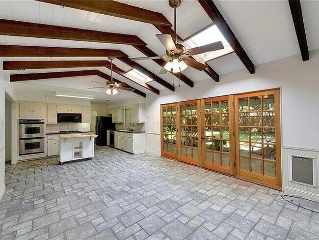 Foto del edificio - 2906 Greenlawn Pkwy