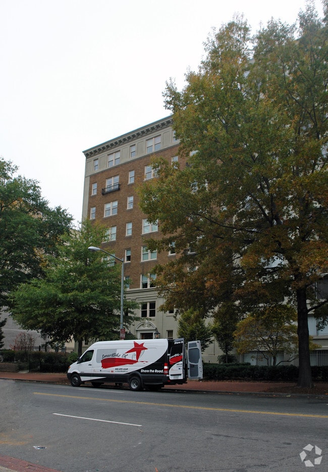 Building Photo - The Willison