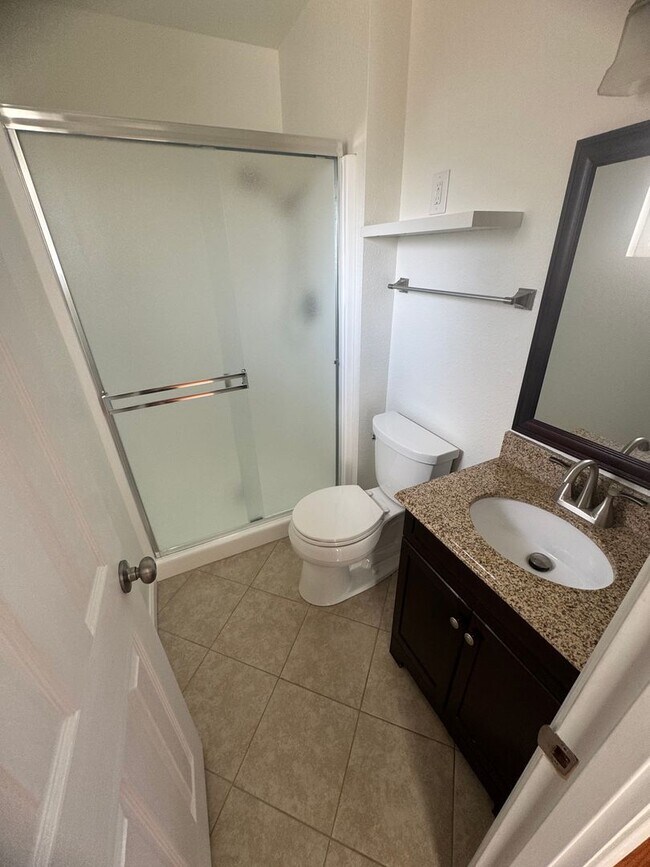 Foto del edificio - Included Solar!! Beautiful 3 Bed, 2 Bath House with two backyards in Award Winning Poway School D...