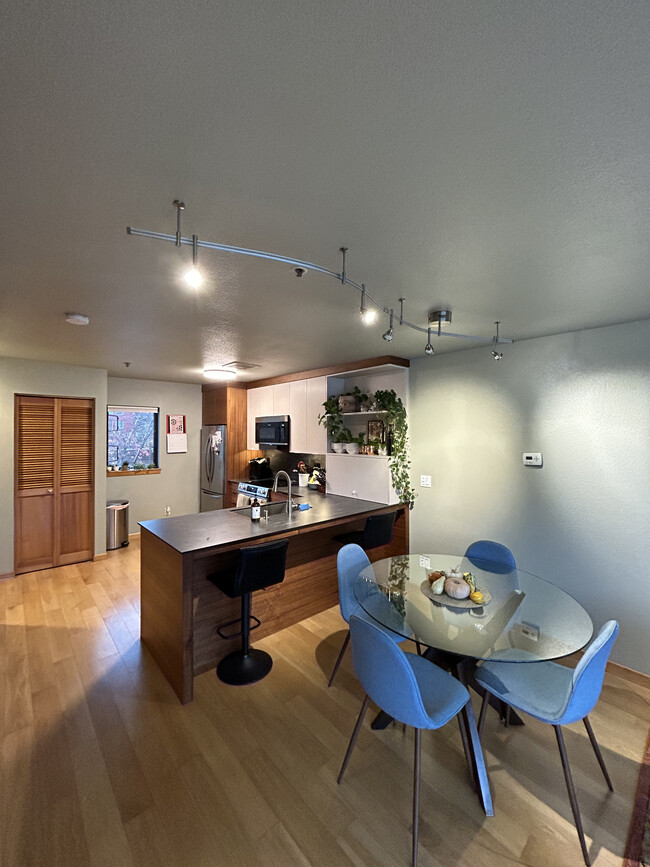 Dining table + Updated Kitchen - 710 NW Naito Pky