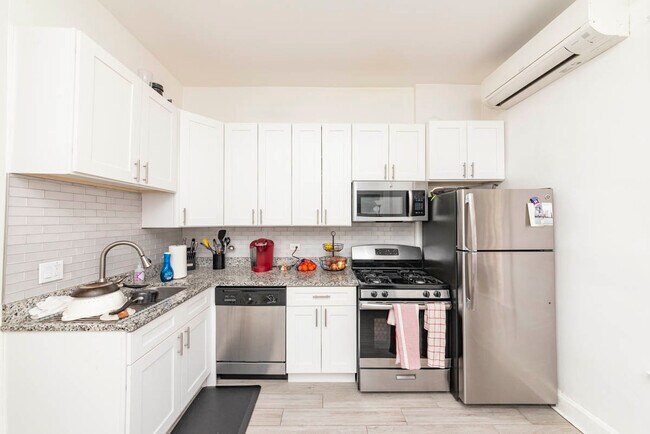 Foto del edificio - 1722 N Mohawk St