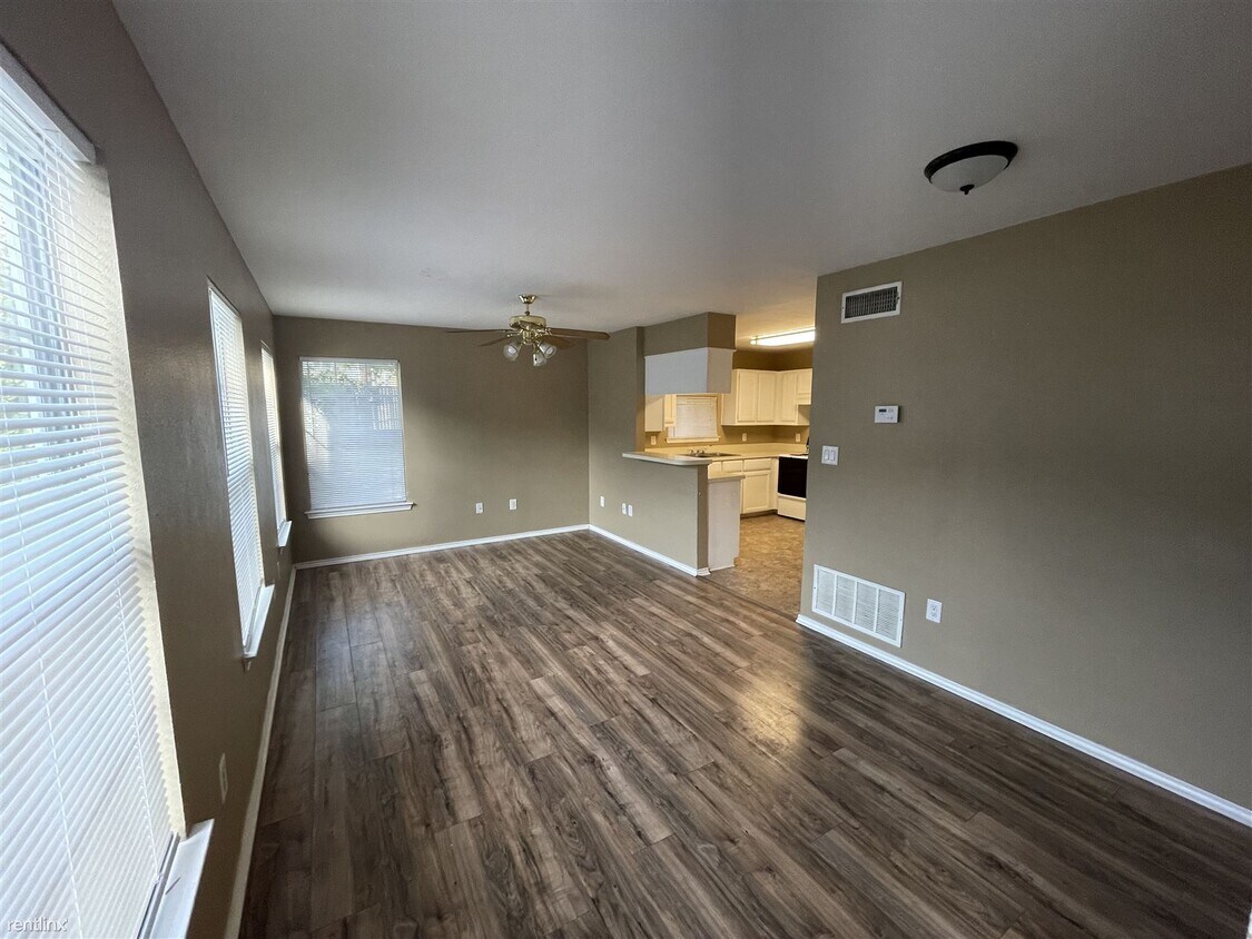 Primary Photo - 2 br, 1 bath House - 2310 W Hickory St Apt B