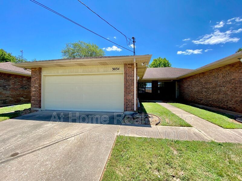 Foto principal - 3034 W Greenwood St