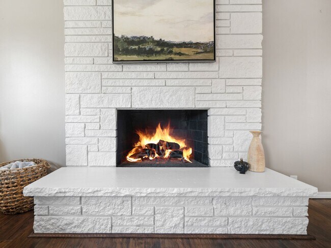 Building Photo - Spacious 4-Bedroom Pet-Friendly Home in North Spokane