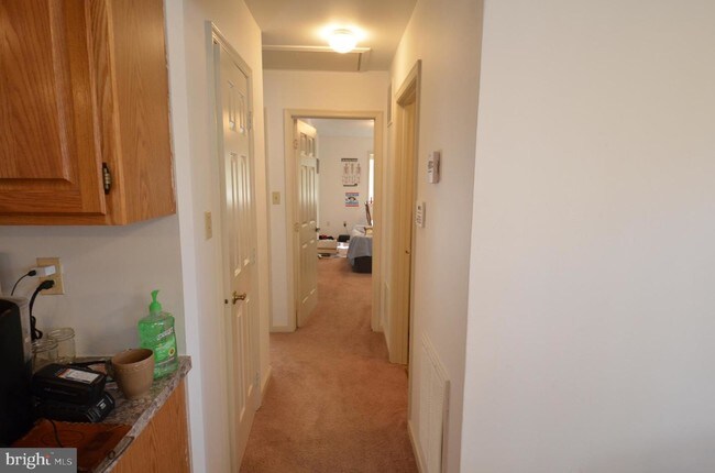 Building Photo - 5929 Evergreen Trail
