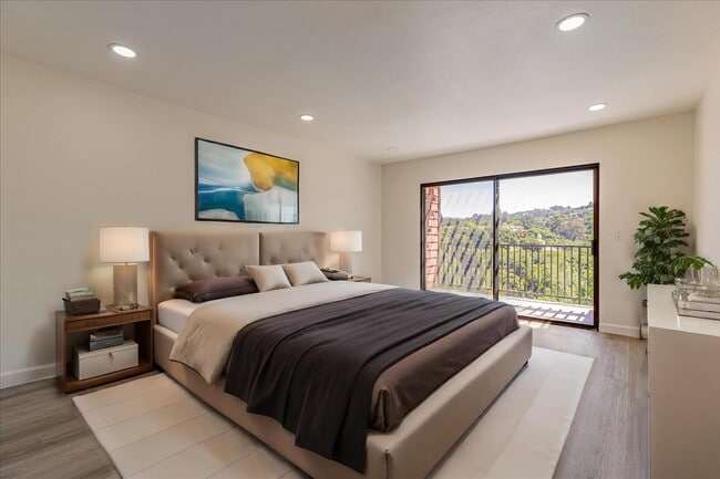 Building Photo - 25676 University Ct