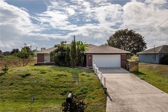 Building Photo - 2613 39th St SW