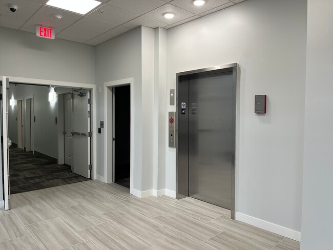 Elevator - Alice Place Monroe