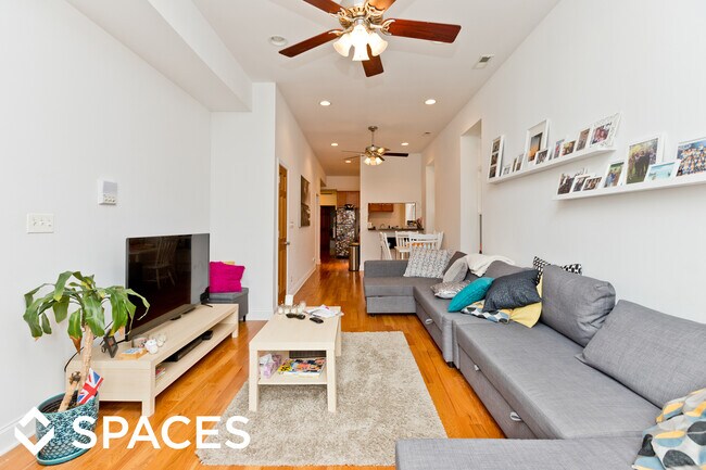 Foto del edificio - 918 W Addison St