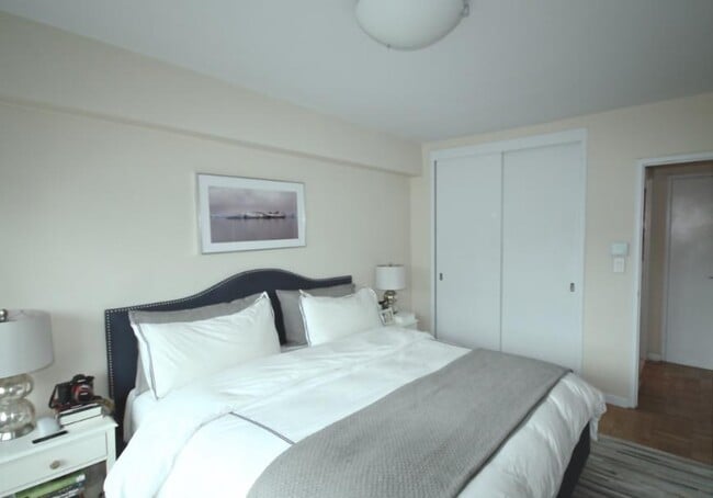 Building Photo - 2 bedroom in New York NY 10014