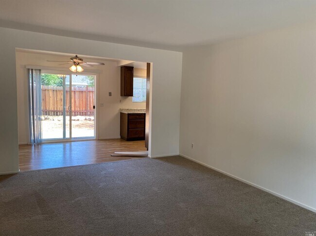 Foto del edificio - 9695 Old Redwood Hwy