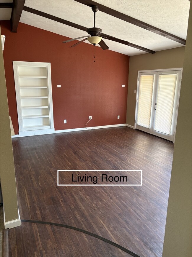 Living Room - 1510 Luray Dr